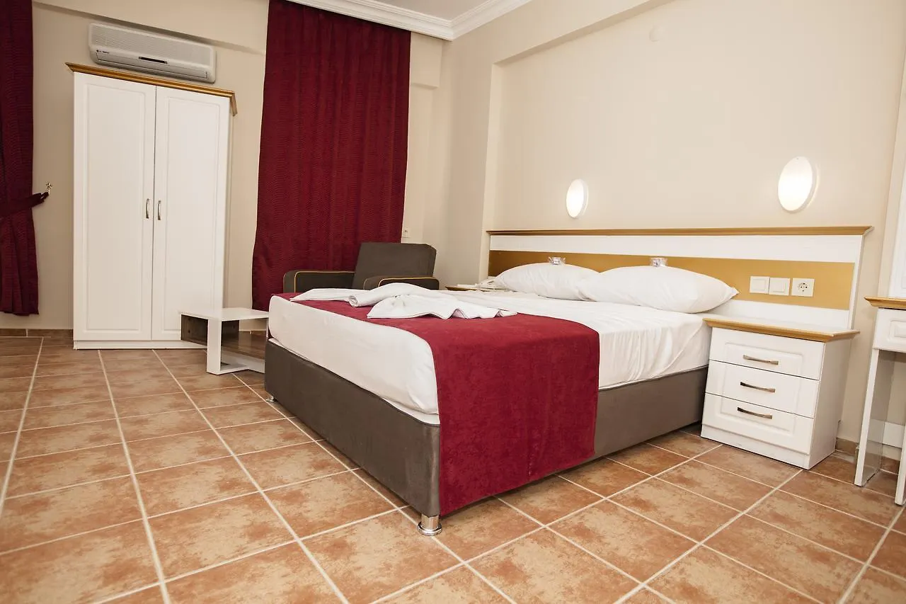 Comet De Luxe Marmaris 4*,