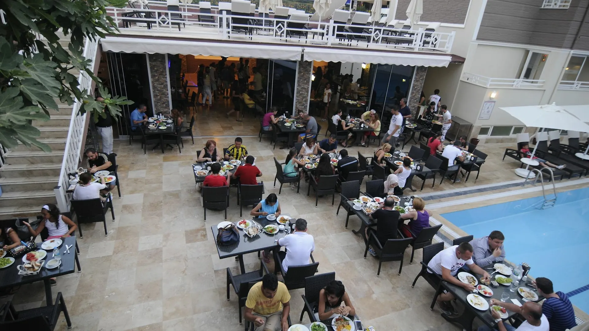 Comet De Luxe Marmaris